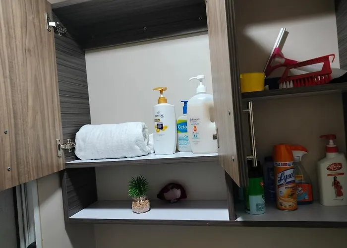 Affordable Interiored Furnished Unit Appartement *